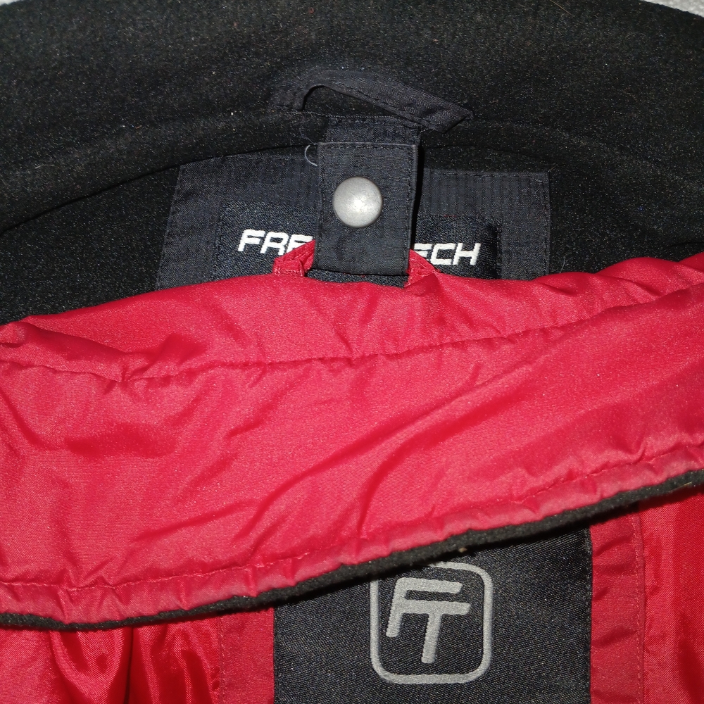 Freestyle Black and Red Performance Jacket With Removable Inner Jacket. - Picture 4 of 12